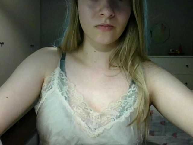 RosieJune live cam on BongaCams