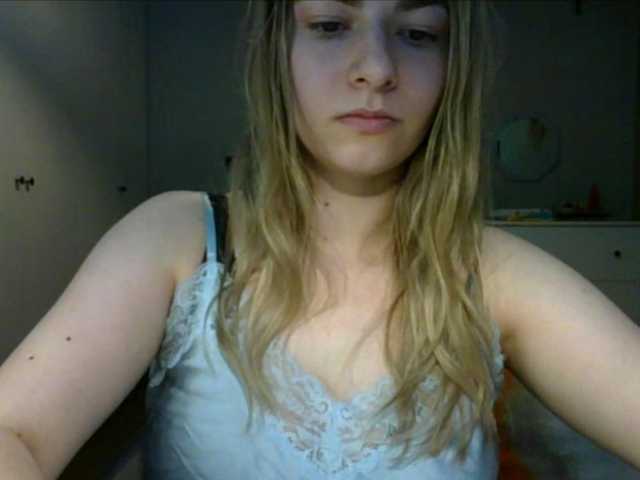 RosieJune live cam on BongaCams