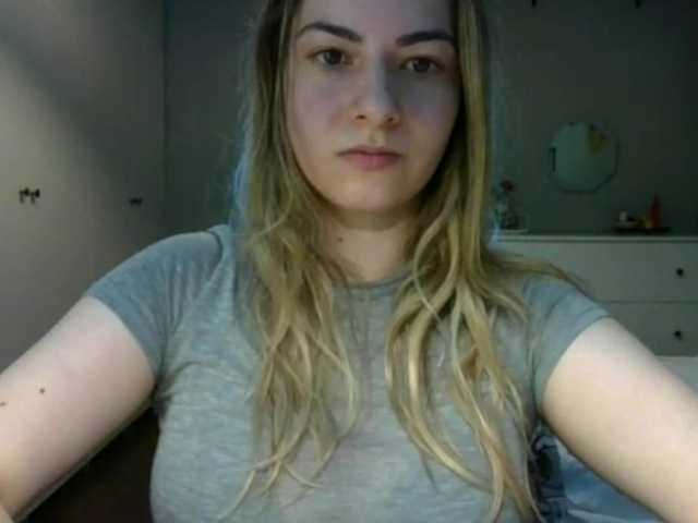 RosieJune live cam on BongaCams