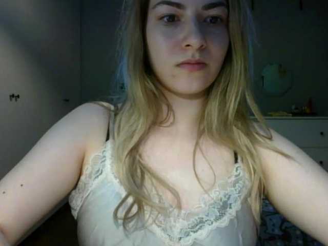 RosieJune live cam on BongaCams