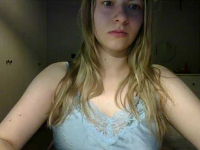 RosieJune live cam on BongaCams