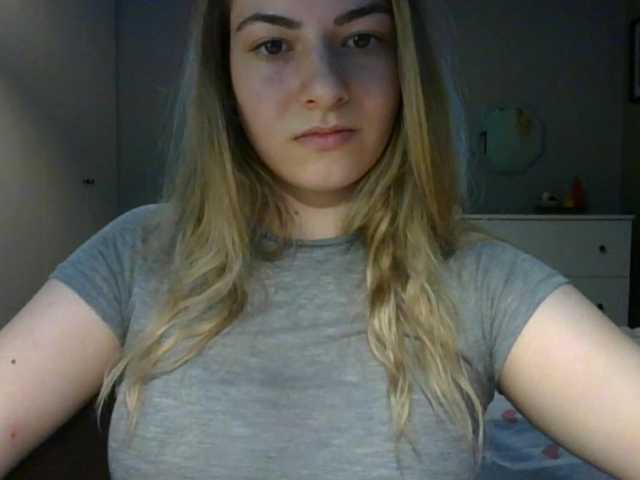 RosieJune live cam on BongaCams
