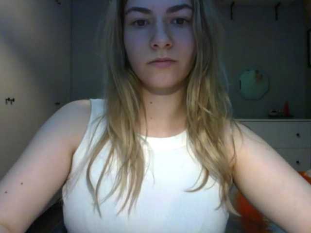 RosieJune live cam on BongaCams