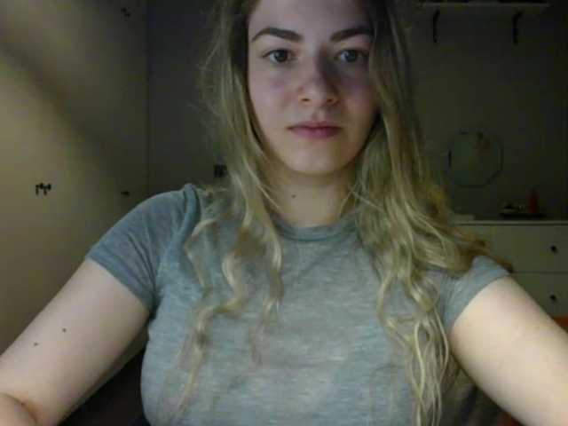 RosieJune live cam on BongaCams