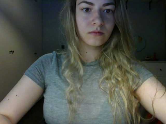 RosieJune live cam on BongaCams