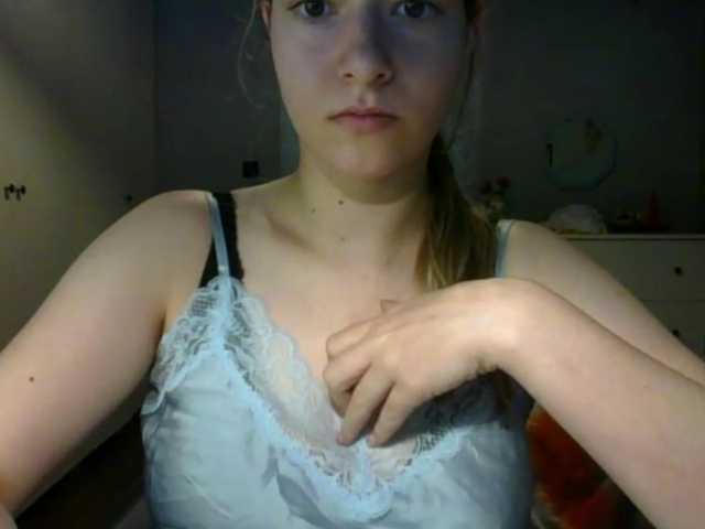 RosieJune live cam on BongaCams