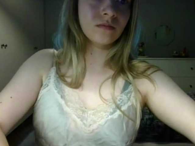 RosieJune live cam on BongaCams