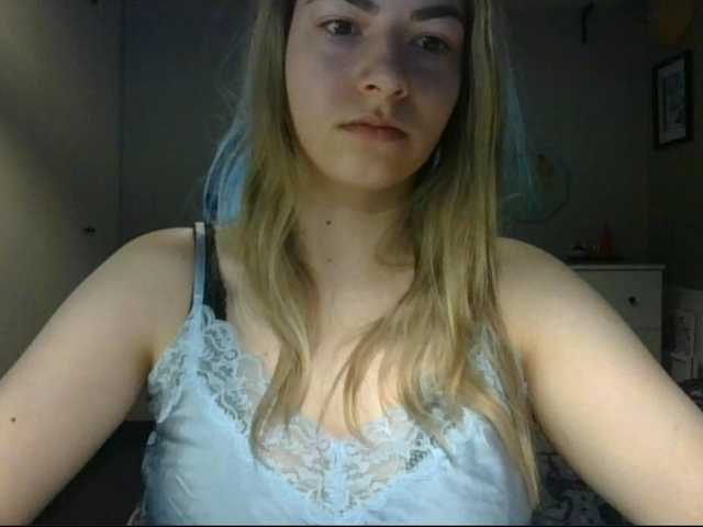 RosieJune live cam on BongaCams