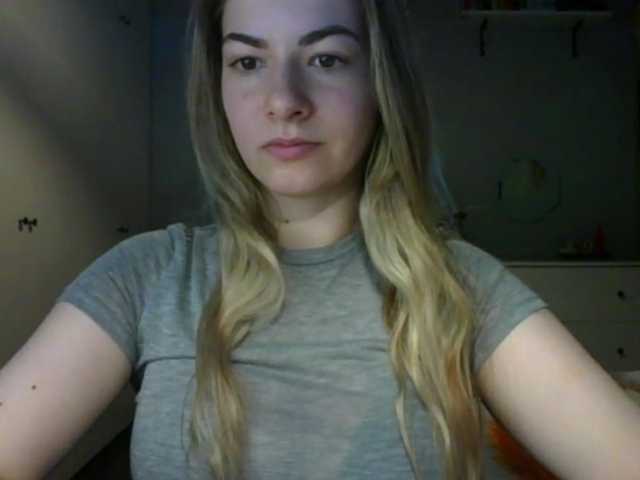 RosieJune live cam on BongaCams