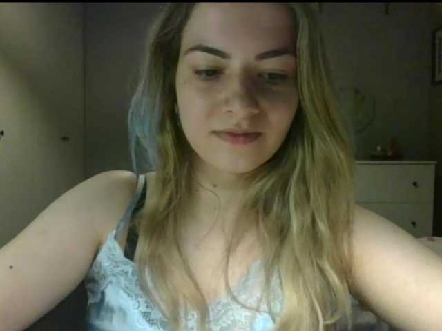 RosieJune live cam on BongaCams