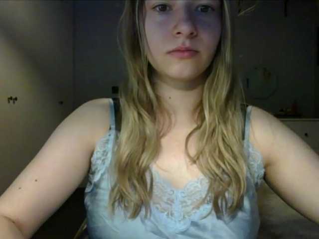 RosieJune live cam on BongaCams