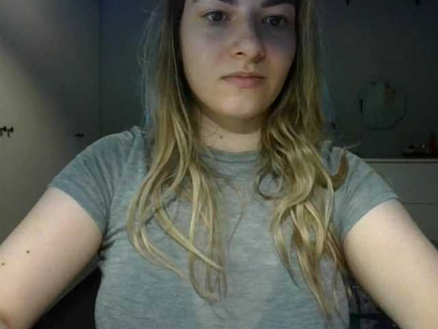RosieJune live cam on BongaCams
