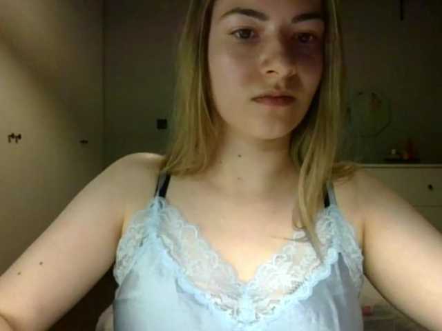 RosieJune live cam on BongaCams