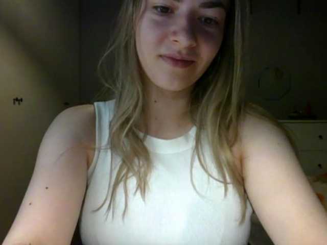 RosieJune live cam on BongaCams