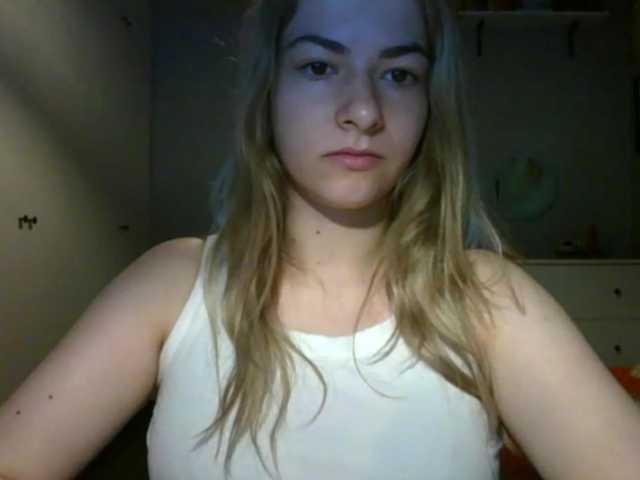 RosieJune live cam on BongaCams