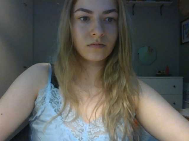 RosieJune live cam on BongaCams