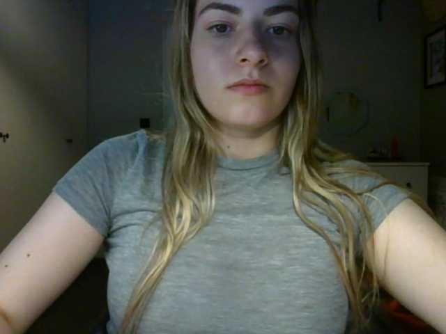 RosieJune live cam on BongaCams