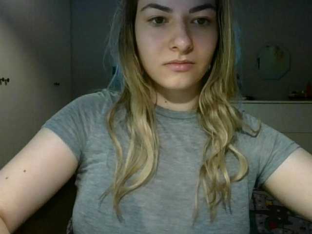 RosieJune live cam on BongaCams
