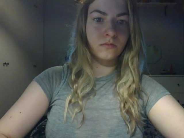 RosieJune live cam on BongaCams