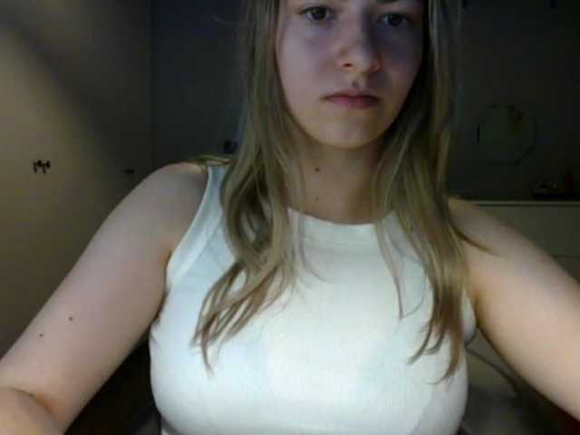 RosieJune live cam on BongaCams
