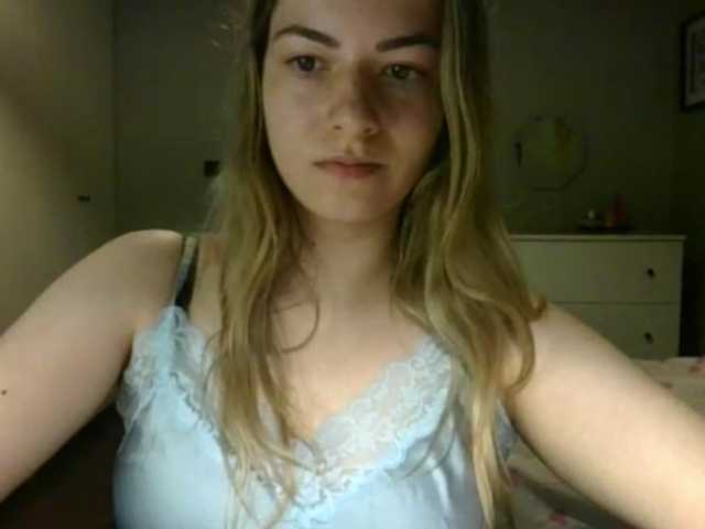 RosieJune live cam on BongaCams