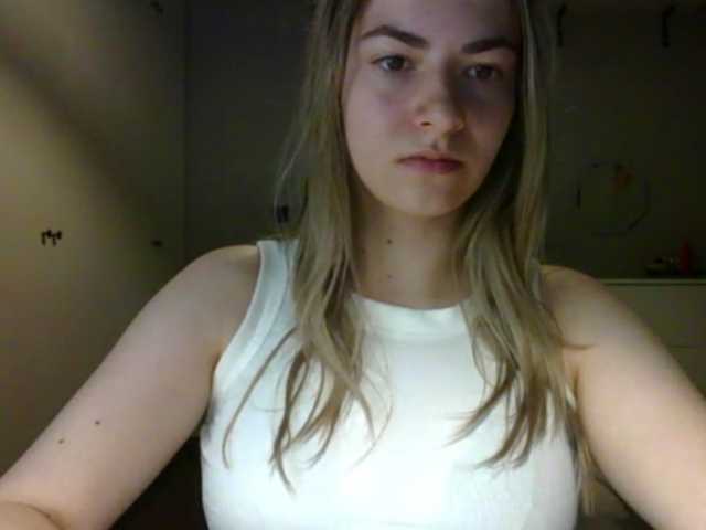 RosieJune live cam on BongaCams