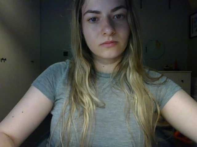 RosieJune live cam on BongaCams