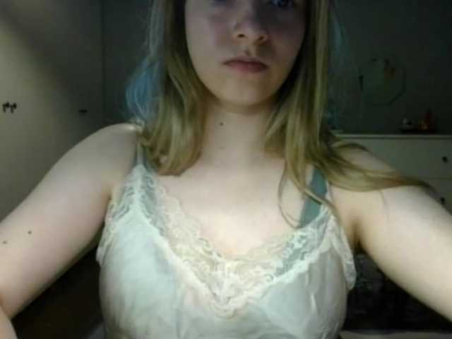 RosieJune live cam on BongaCams