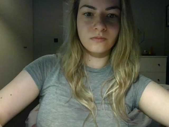 RosieJune live cam on BongaCams