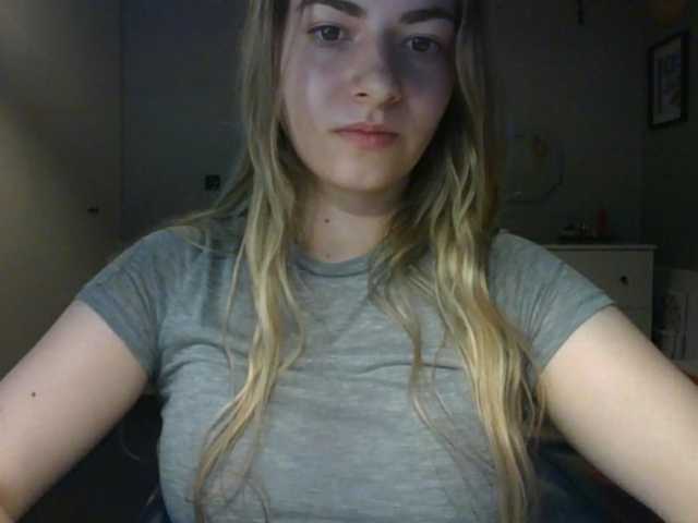 RosieJune live cam on BongaCams