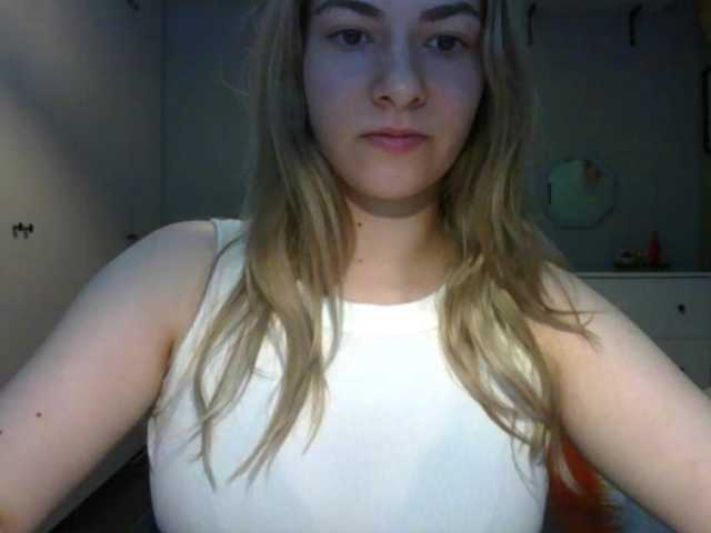 RosieJune live cam on BongaCams