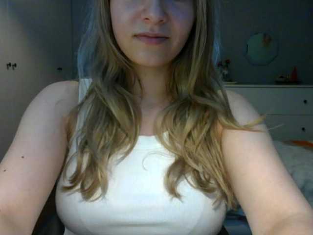 RosieJune live cam on BongaCams