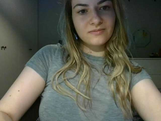 RosieJune live cam on BongaCams