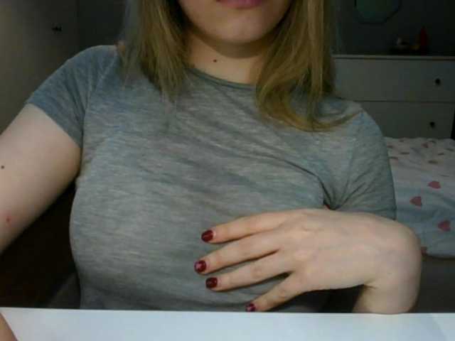 RosieJune live cam on BongaCams