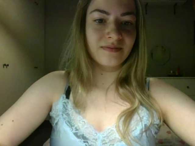 RosieJune live cam on BongaCams