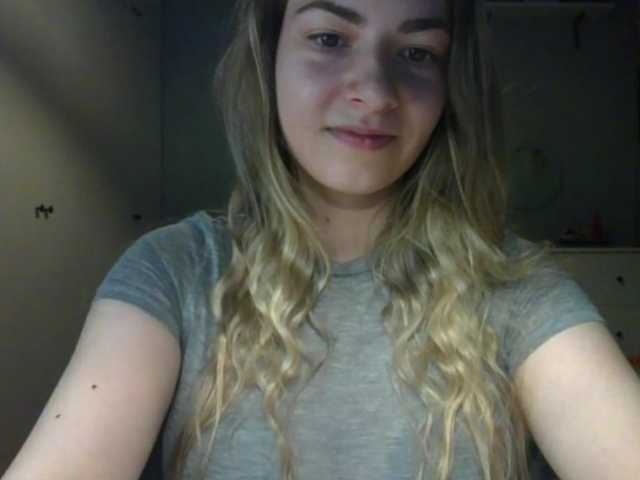 RosieJune live cam on BongaCams