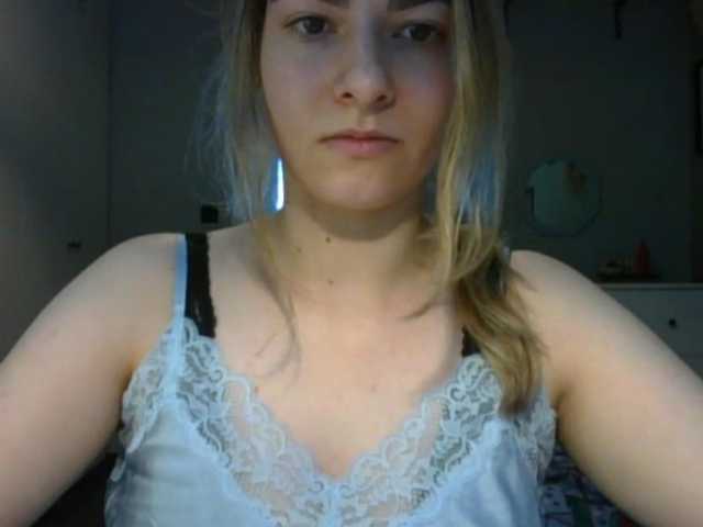 RosieJune live cam on BongaCams