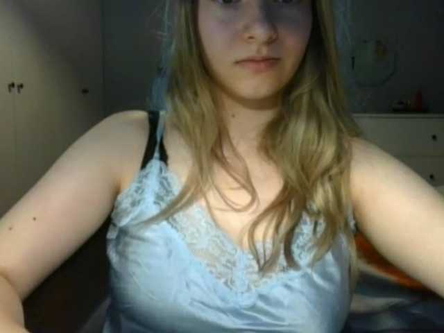 RosieJune live cam on BongaCams