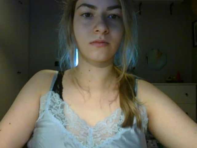 RosieJune live cam on BongaCams