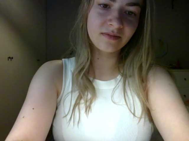RosieJune live cam on BongaCams