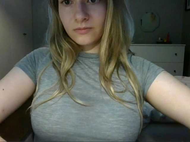 RosieJune live cam on BongaCams