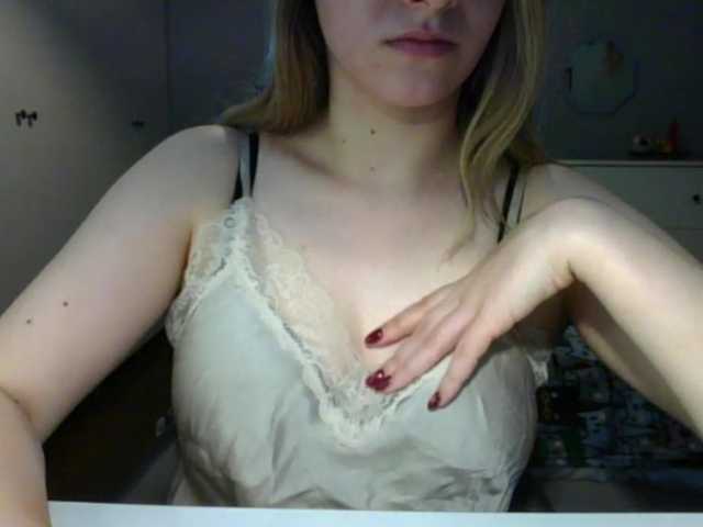 RosieJune live cam on BongaCams
