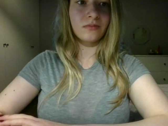 RosieJune live cam on BongaCams