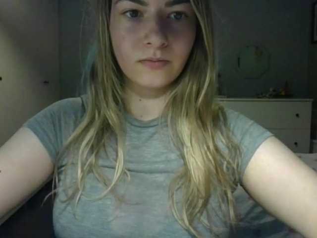 RosieJune live cam on BongaCams