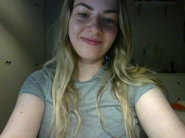 RosieJune live cam on BongaCams