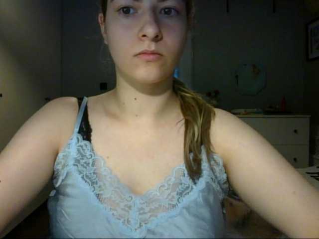 RosieJune live cam on BongaCams