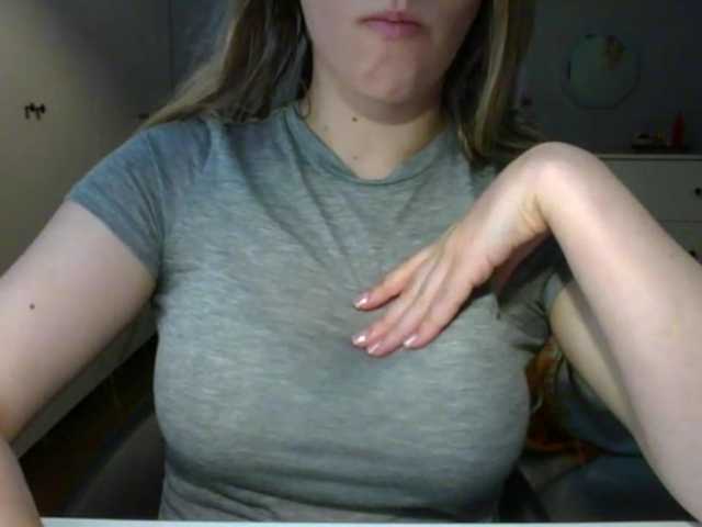 RosieJune live cam on BongaCams