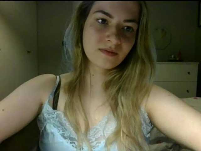RosieJune live cam on BongaCams