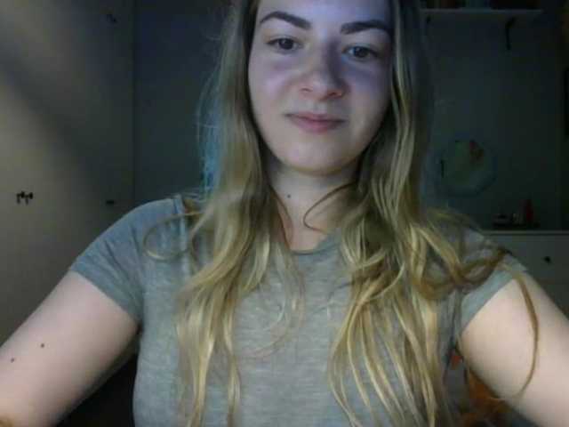 RosieJune live cam on BongaCams