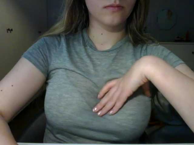 RosieJune live cam on BongaCams